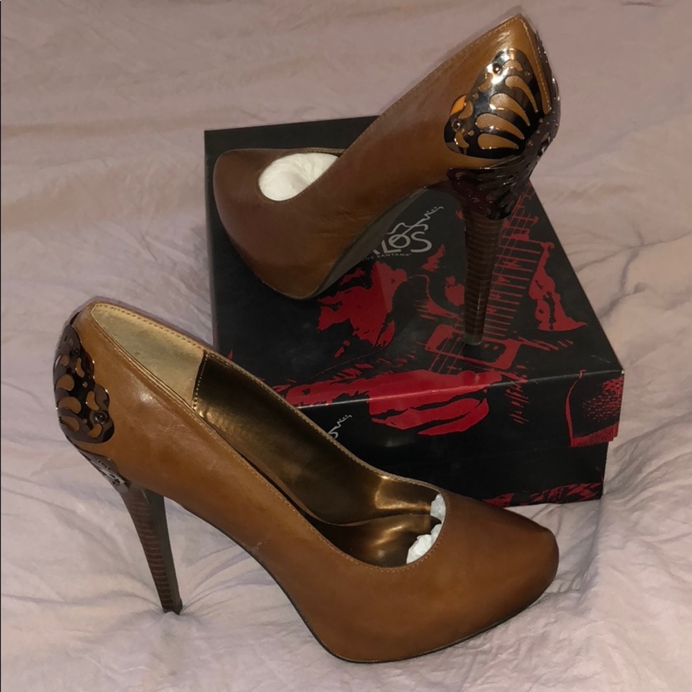 Butterfly Carlos Santana pumps